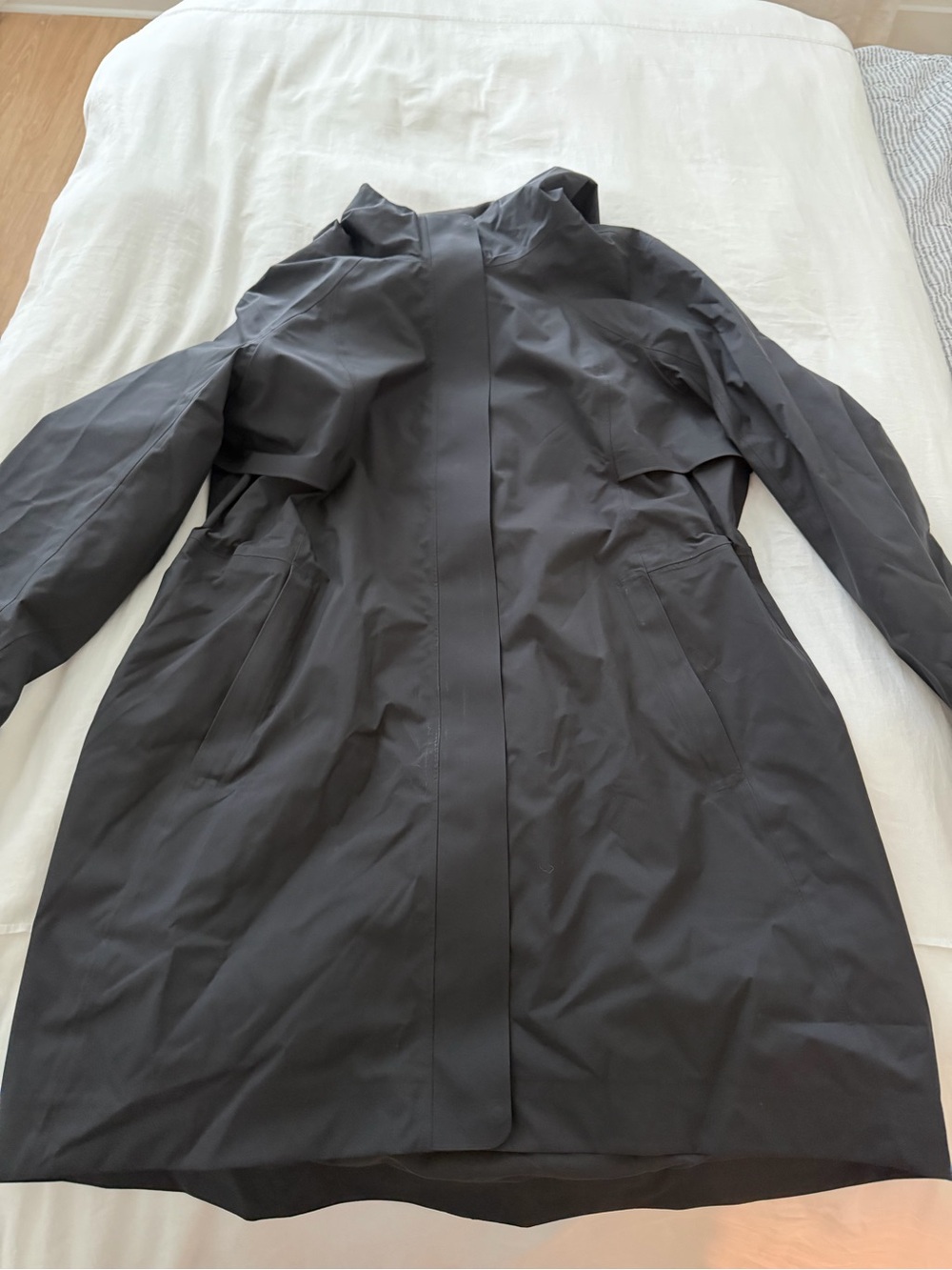Lululemon rain rebel raincoat black 14